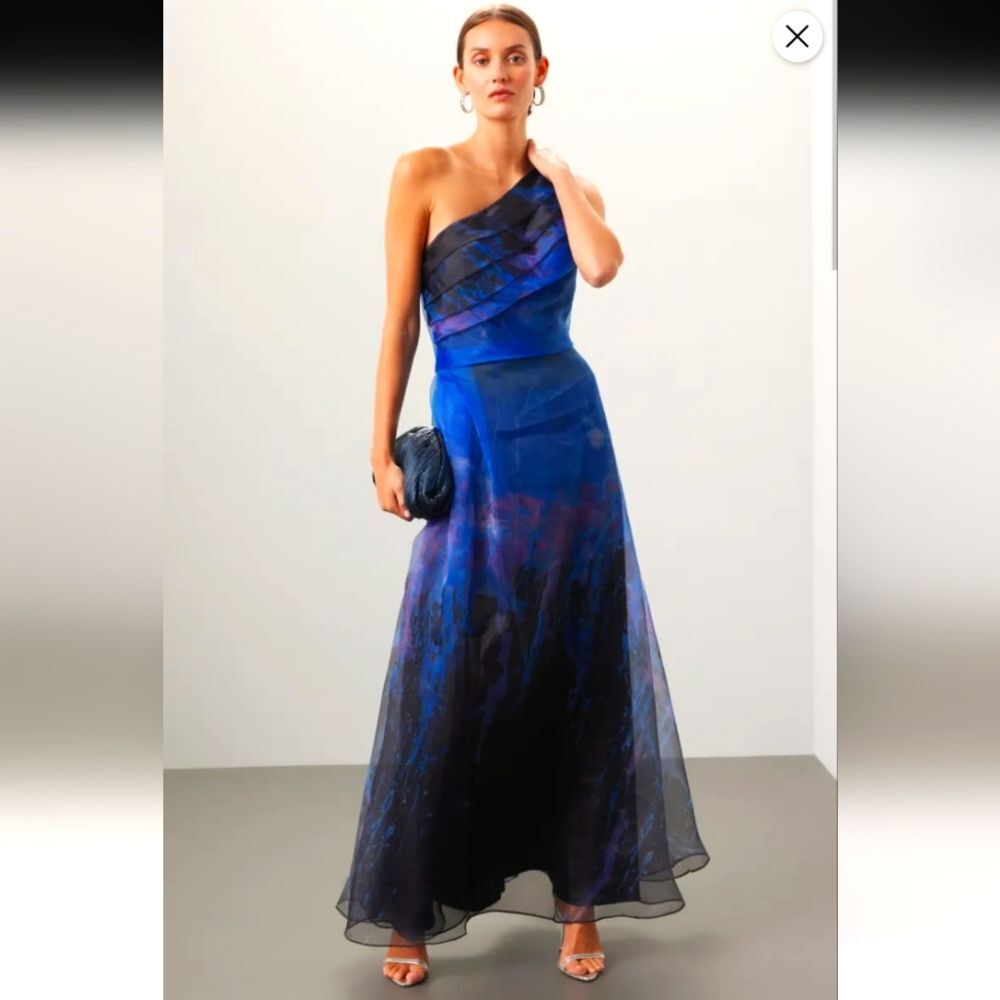 Rene Ruiz Collective Organza One Shoulder Gown Size 2 Blue Purple